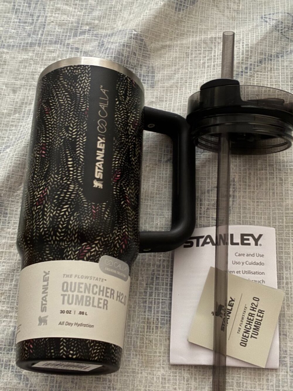 Stanley x Calia 30oz Flowstate Quencher H2.0 Tumbler Black Serpent